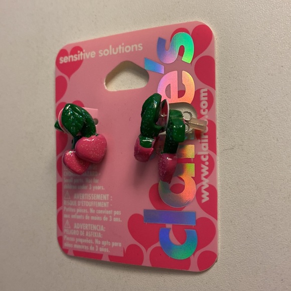 Claire’s cherry heart sensitive solutions earrings - Picture 2 of 3